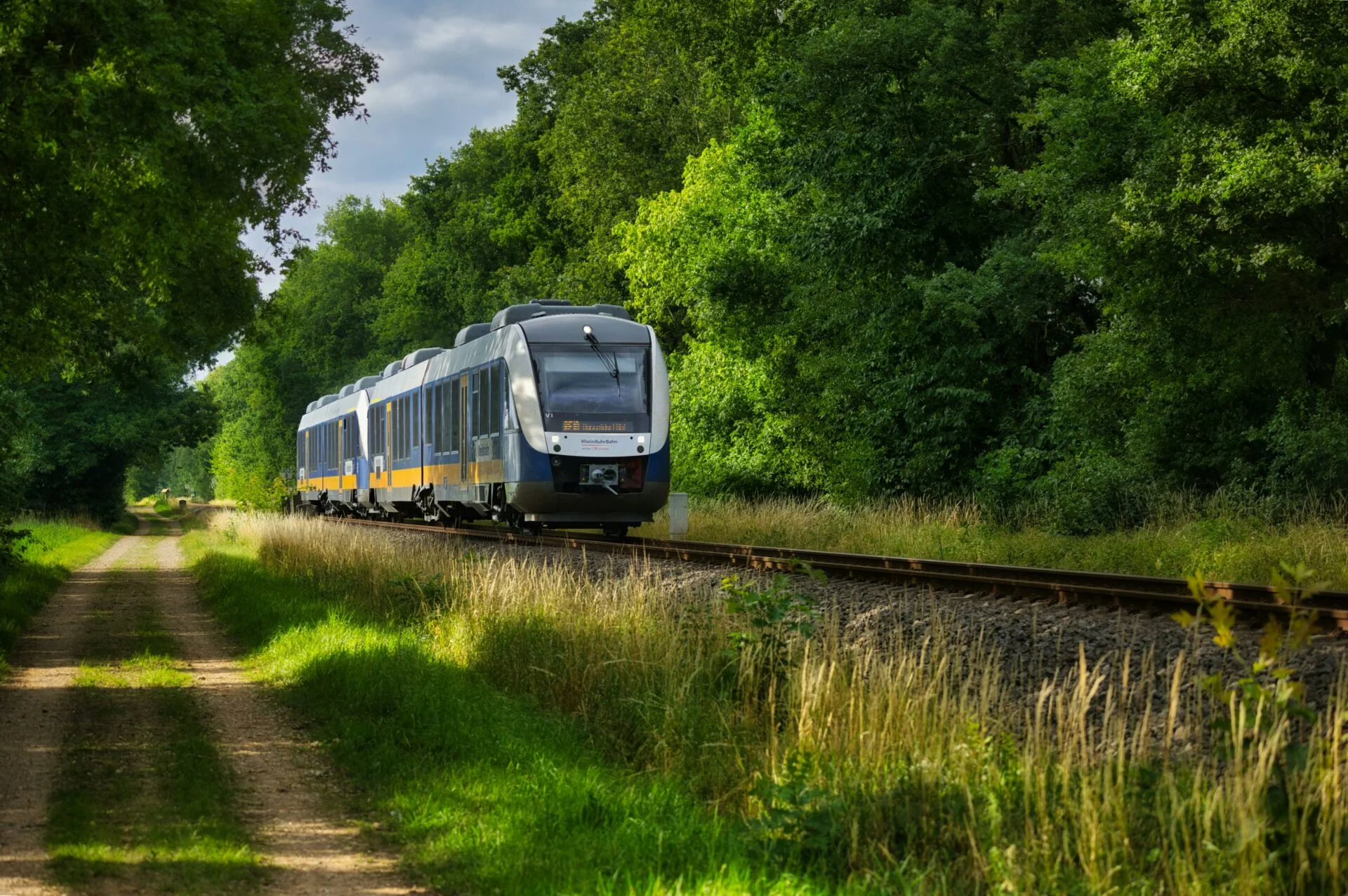 Deutschlandticket & Immobilien: Warum das große Speckgürtel-Versprechen ausgeblieben ist